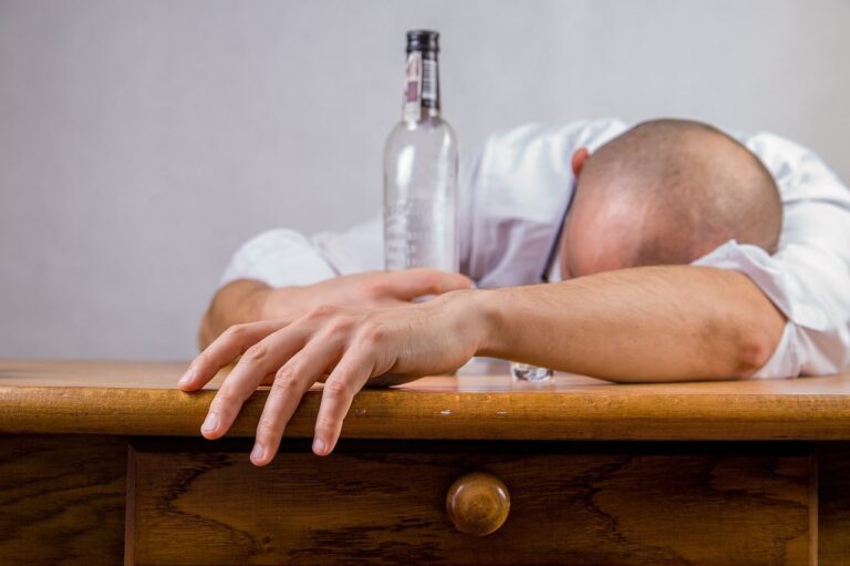 Busted: 5 Myths About Functional Alcoholics You Probably Believe