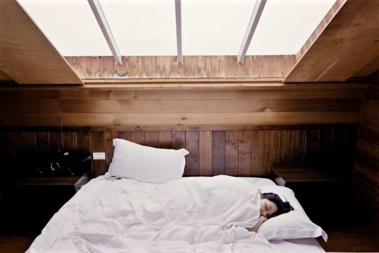Top 5 Causes of Chronic Insomnia: Discover the Reasons Behind Your Restless Nights
