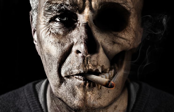 5 Warning Signs of Drug Use Everyone Should Know